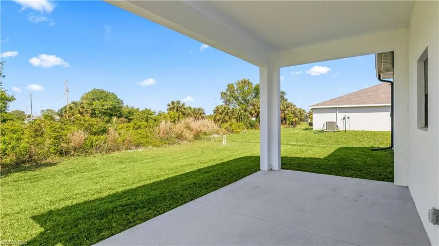 422  Progress  AVE, Lehigh Acres, FL 33974