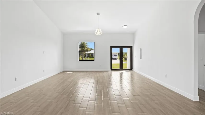 422  Progress  AVE, Lehigh Acres, FL 33974