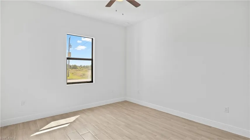 422  Progress  AVE, Lehigh Acres, FL 33974