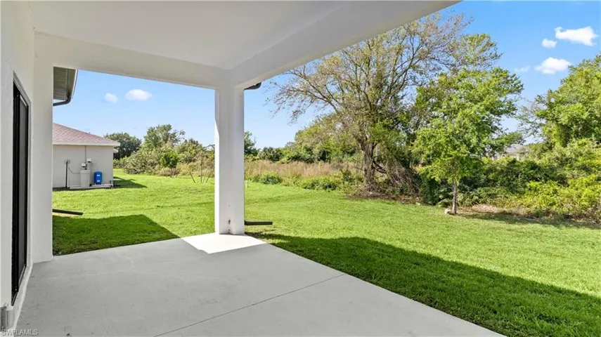 422  Progress  AVE, Lehigh Acres, FL 33974