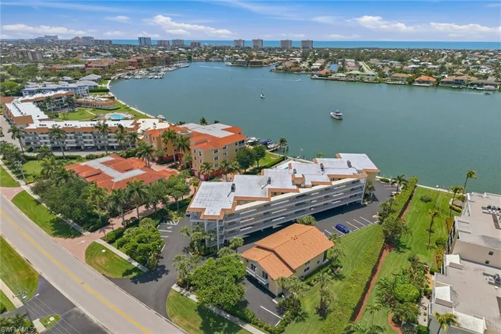 816 W Elkcam  CIR, Marco Island, FL 34145