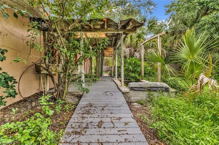 4056 Gingold St, Port Charlotte, Florida 33948