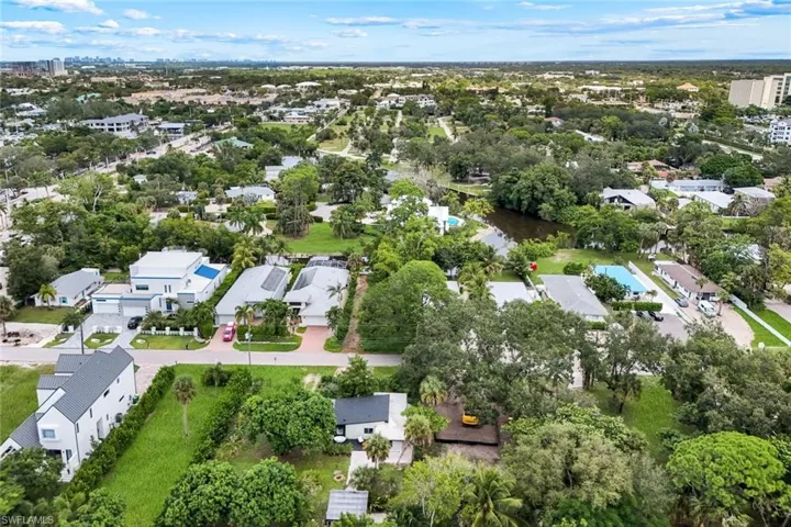 3032  Coco  AVE, Naples, FL 34112