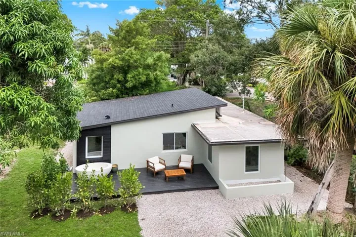 3032  Coco  AVE, Naples, FL 34112