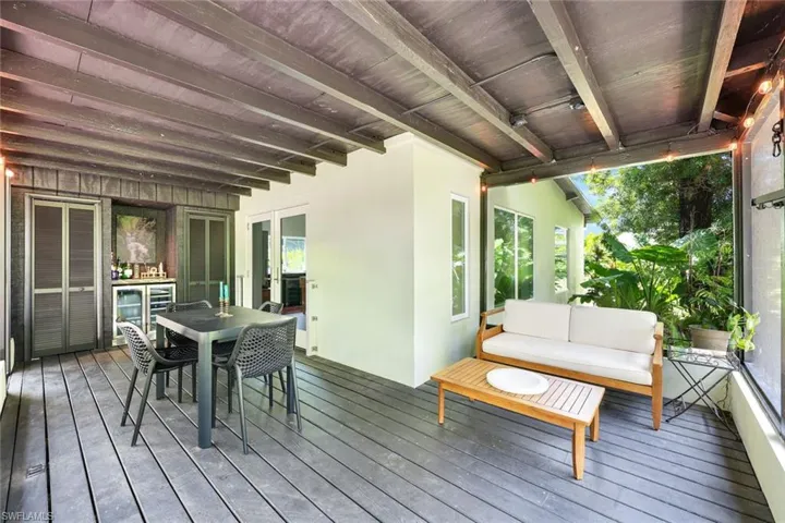 3032  Coco  AVE, Naples, FL 34112