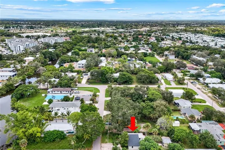 3032  Coco  AVE, Naples, FL 34112