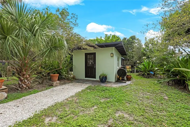 3032  Coco  AVE, Naples, FL 34112
