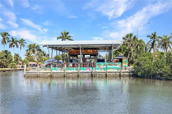 3032  Coco  AVE, Naples, FL 34112