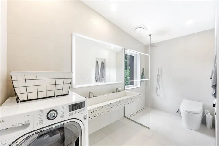 3032  Coco  AVE, Naples, FL 34112