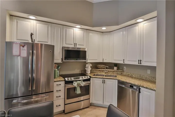 2825 Palm Beach Blvd 116, Fort Myers, Florida 33916