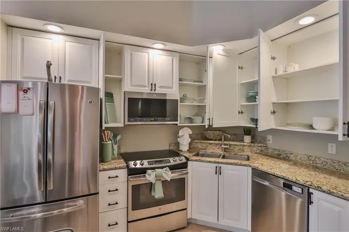 2825 Palm Beach Blvd 116, Fort Myers, Florida 33916