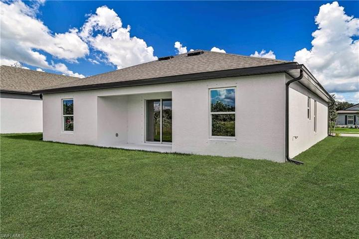 920  Arthur  ST, Immokalee, FL 34142