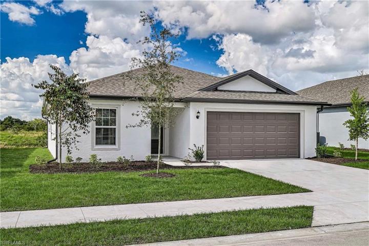 920  Arthur  ST, Immokalee, FL 34142