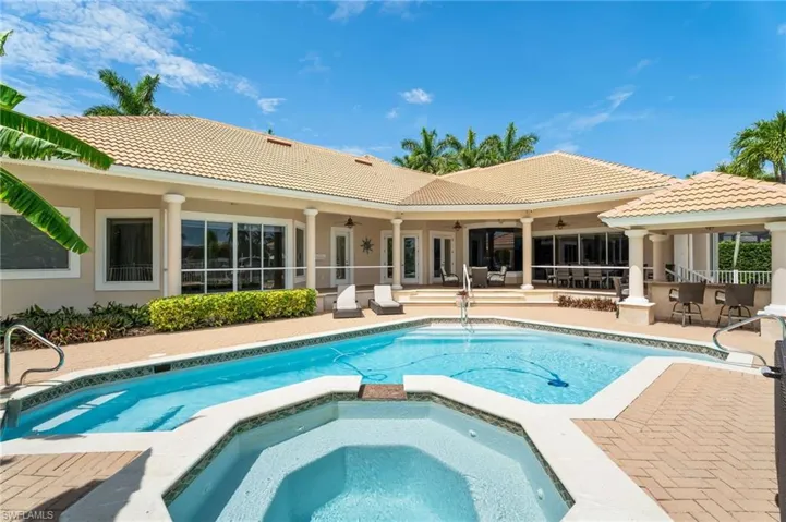 1523 Hermitage Ln, Cape Coral, Florida 33914