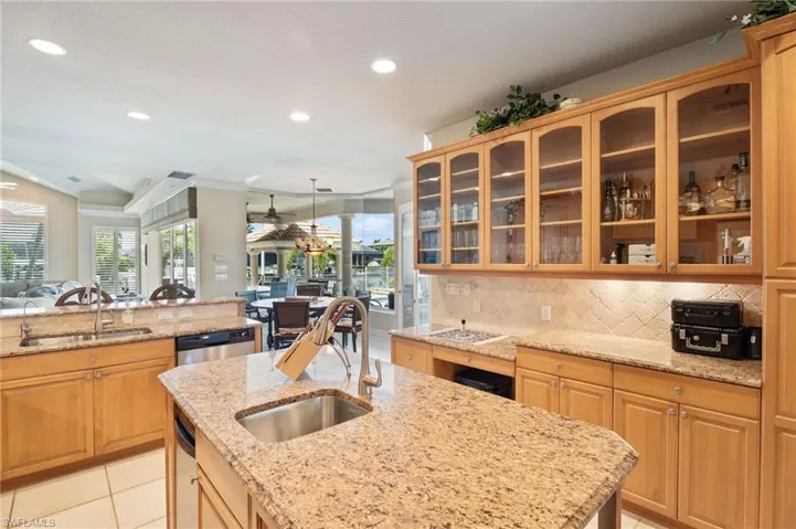 1523 Hermitage Ln, Cape Coral, Florida 33914