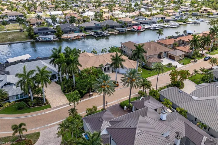 1523 Hermitage Ln, Cape Coral, Florida 33914