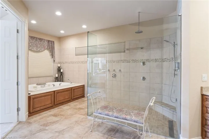1523 Hermitage Ln, Cape Coral, Florida 33914