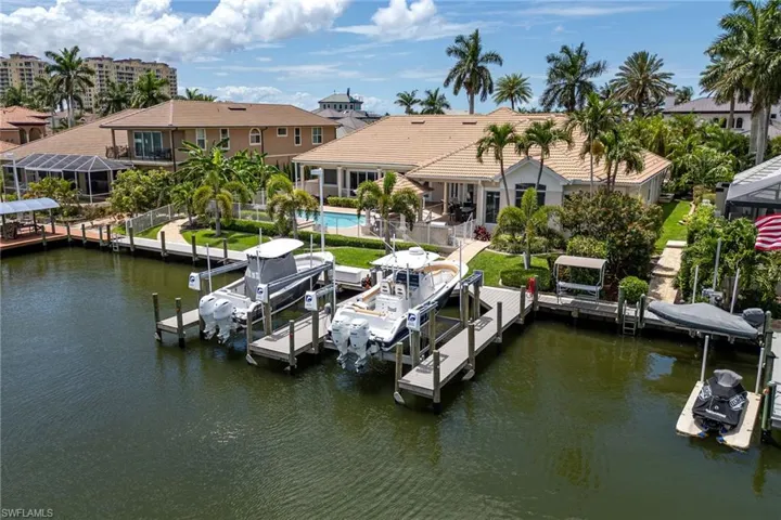 1523 Hermitage Ln, Cape Coral, Florida 33914