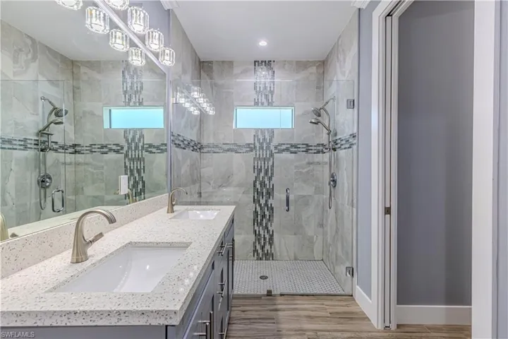 141 20th Ave Nw, Naples, Florida 34120