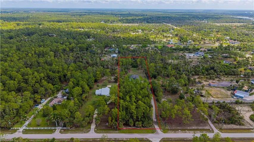 141 20th Ave Nw, Naples, Florida 34120