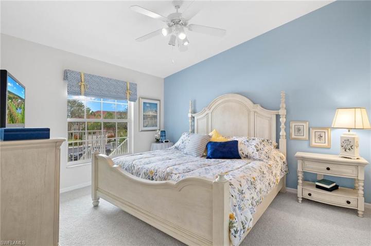 2925 Cypress Trace CIR # 202, NAPLES FL 34119