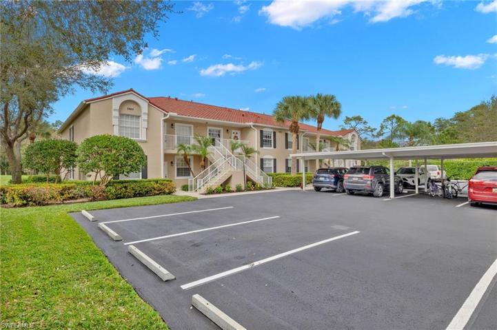 2925 Cypress Trace CIR # 202, NAPLES FL 34119