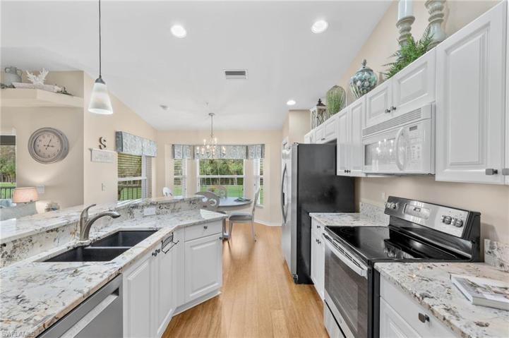 2925 Cypress Trace CIR # 202, NAPLES FL 34119