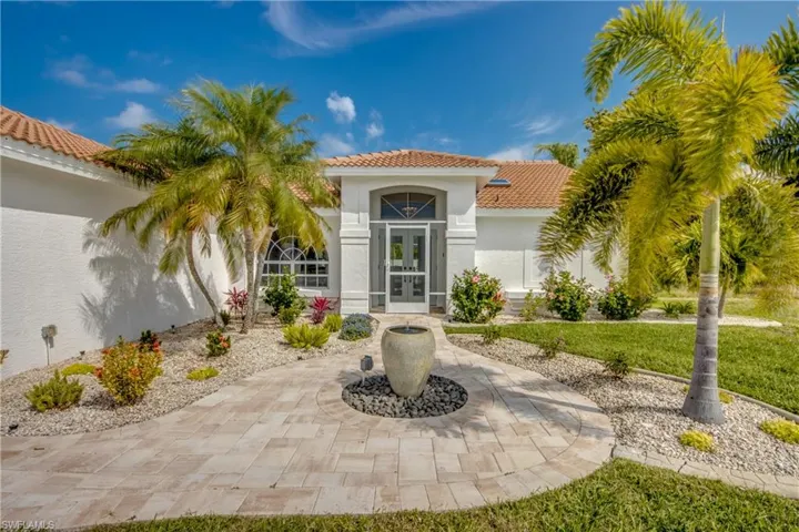 2839 Cape Coral Pkwy W, Cape Coral Fl 33914