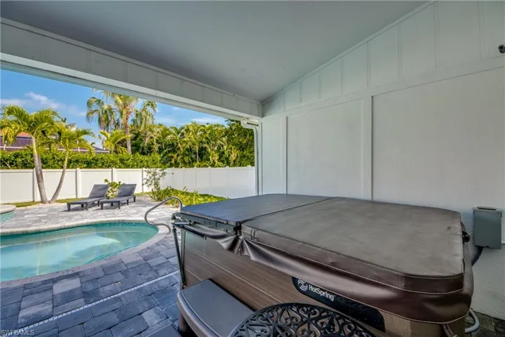 2839 Cape Coral Pkwy W, Cape Coral Fl 33914
