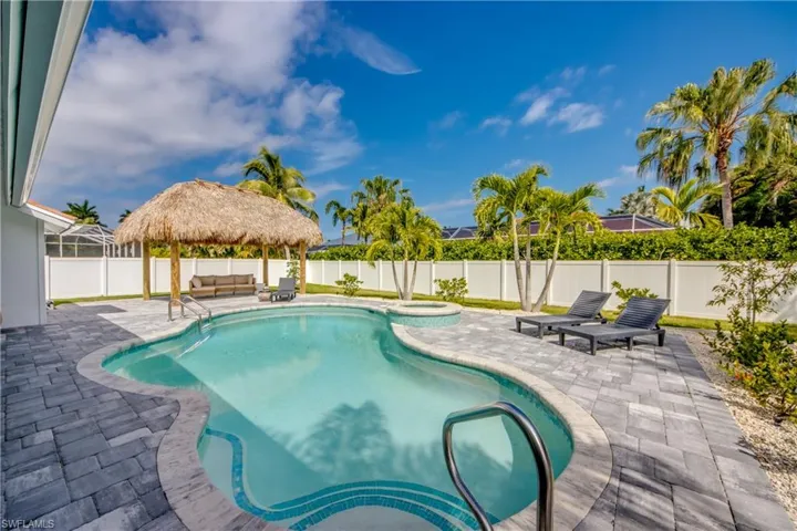 2839 Cape Coral Pkwy W, Cape Coral Fl 33914