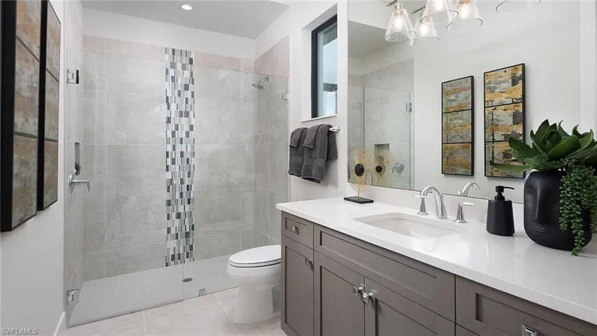 2938 Coco Lakes Dr, Naples, Florida 34105