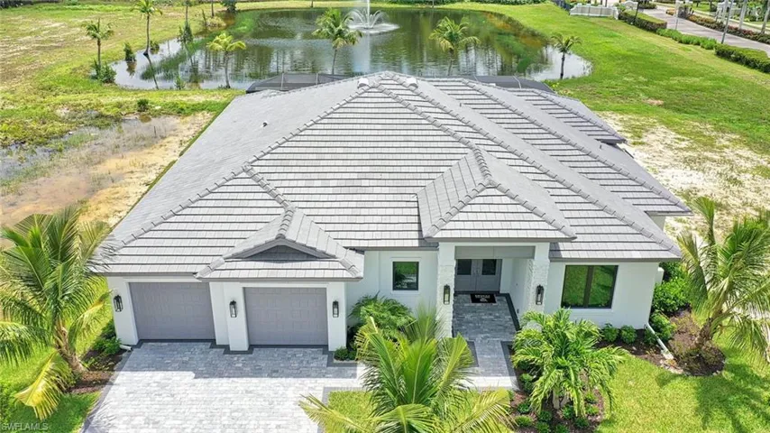 2938 Coco Lakes Dr, Naples, Florida 34105