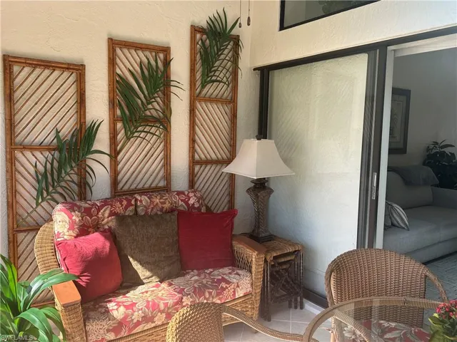 Sitting room featuring tile patterned flooring