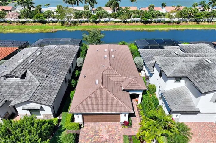 7187  Wilton  DR, Naples, FL 34109