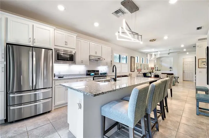 7187  Wilton  DR, Naples, FL 34109