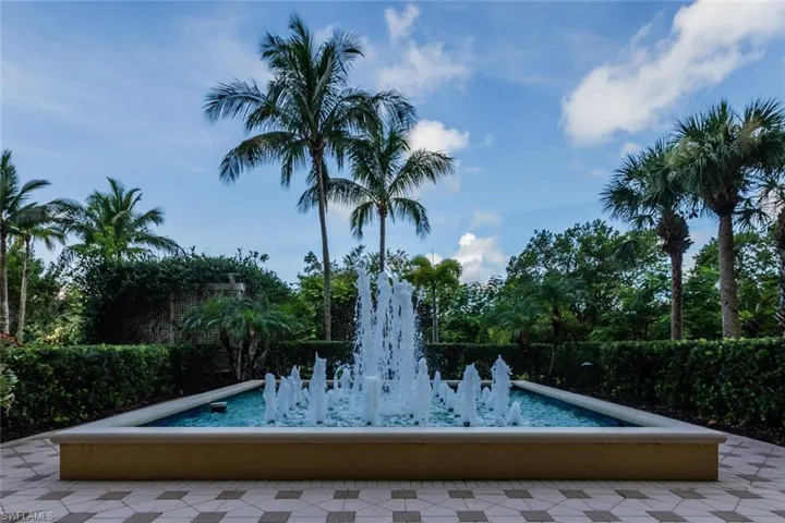 1065 Borghese Ln # 303, Naples, Florida 34114