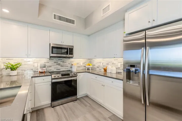 1065 Borghese Ln # 303, Naples, Florida 34114