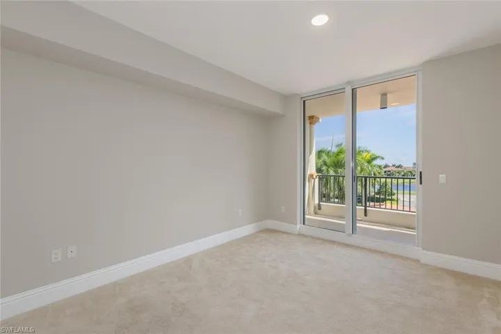 1065 Borghese Ln # 303, Naples, Florida 34114