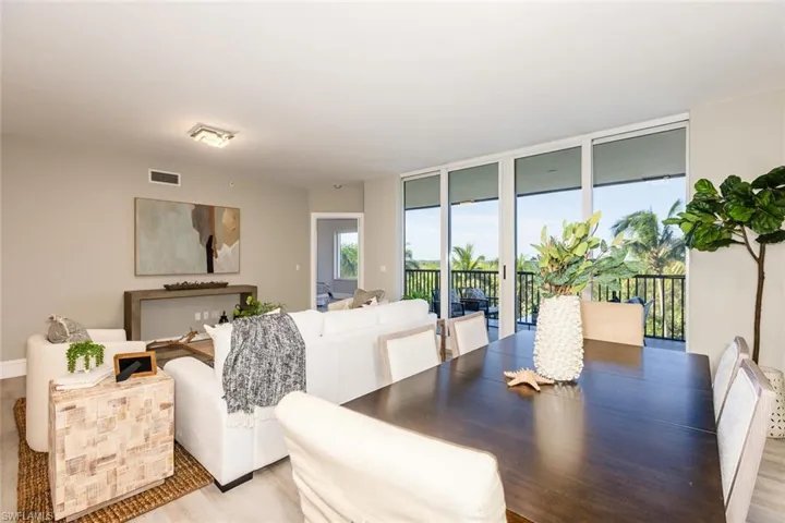 1065 Borghese Ln # 303, Naples, Florida 34114
