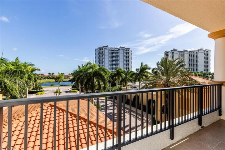 1065 Borghese Ln # 303, Naples, Florida 34114