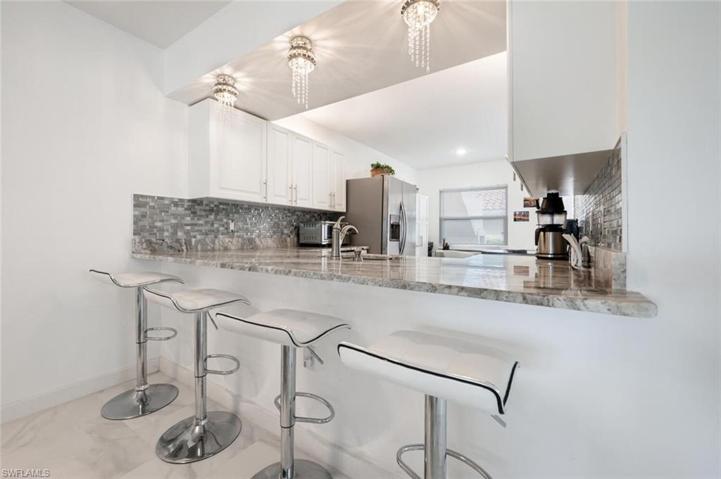 416 Valerie WAY # 101, NAPLES FL 34104