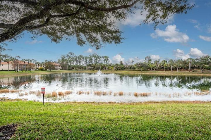 416 Valerie WAY # 101, NAPLES FL 34104
