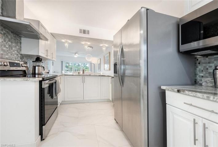 416 Valerie WAY # 101, NAPLES FL 34104