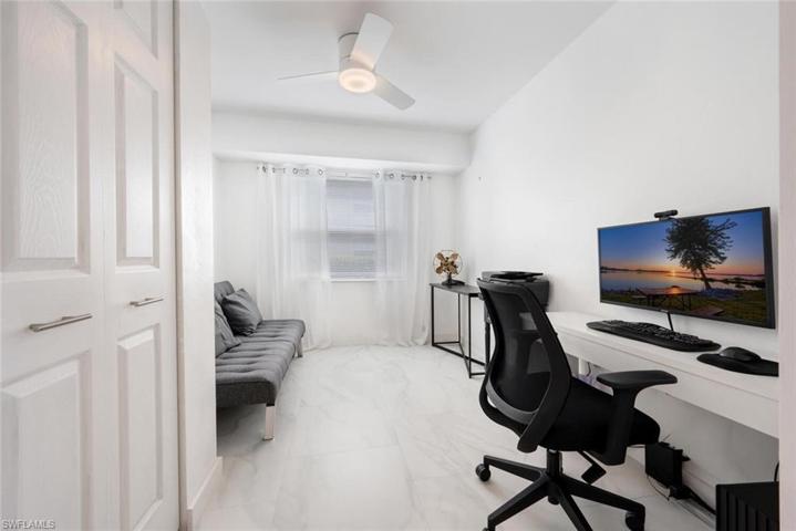 416 Valerie WAY # 101, NAPLES FL 34104