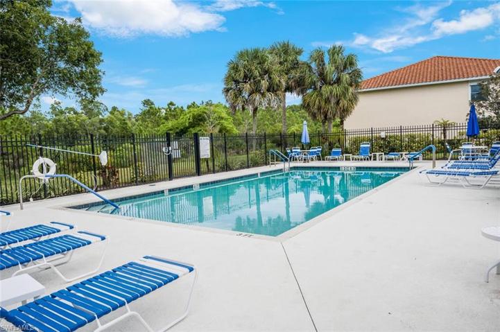 416 Valerie WAY # 101, NAPLES FL 34104