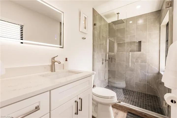 27136  Edenbridge  CT, Bonita Springs, FL 34135