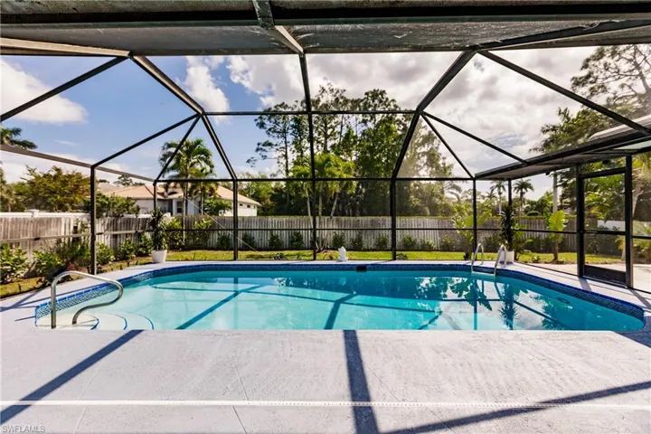 27136  Edenbridge  CT, Bonita Springs, FL 34135