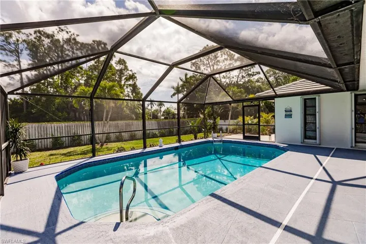 27136  Edenbridge  CT, Bonita Springs, FL 34135
