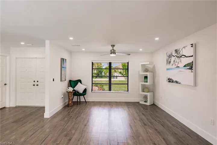 27136  Edenbridge  CT, Bonita Springs, FL 34135