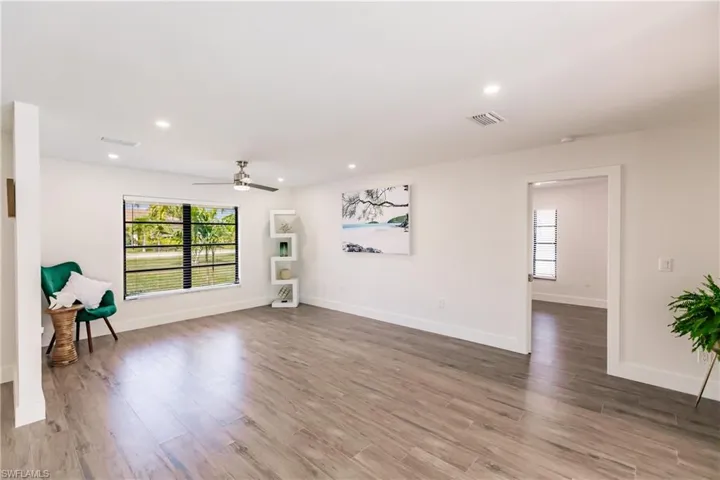 27136  Edenbridge  CT, Bonita Springs, FL 34135